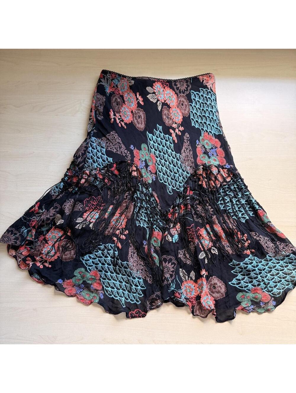 Y2K Lola P. black floral beaded fringe midi skirt - Picture 8 of 8